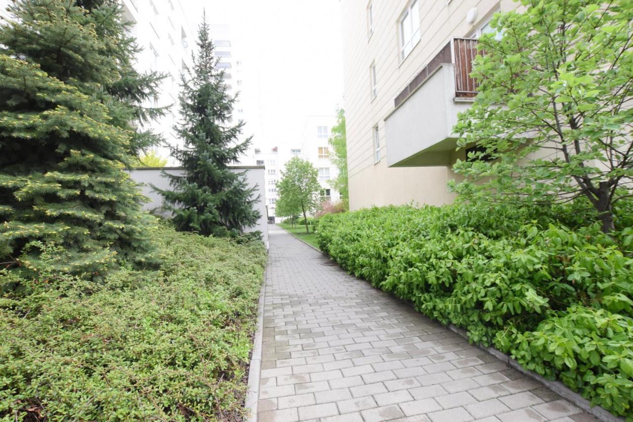 Elegant Apartment Arkadia Варшава Екстериор снимка