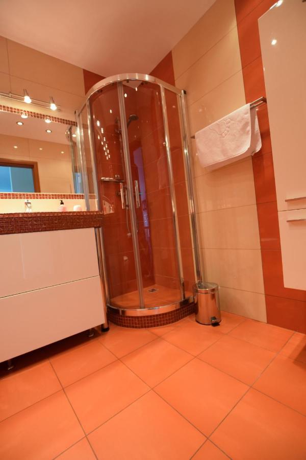Elegant Apartment Arkadia Варшава Екстериор снимка